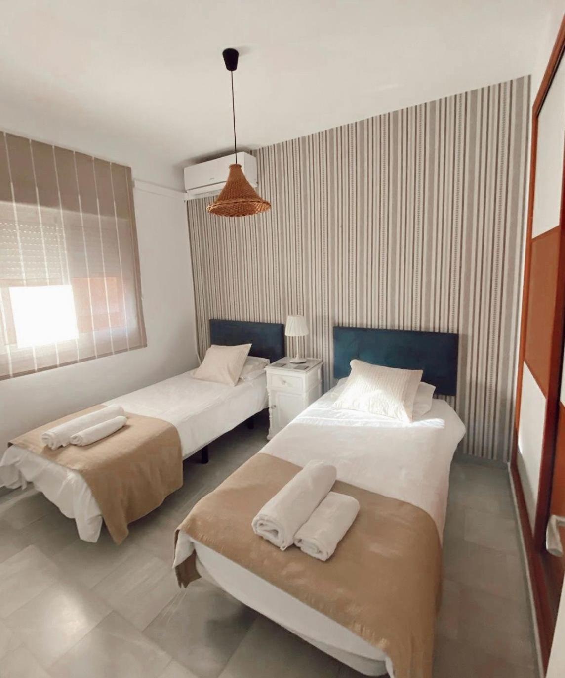 Apartamento acogedor con balcon en el Centro Ciudad Málaga Exterior foto